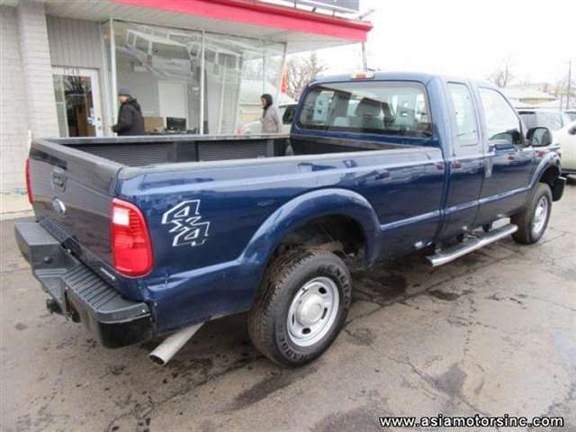 2011 Ford F-250 Super Duty XL Supercab 4WD